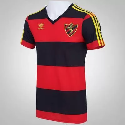 Vendo camisa original do Flamengo. Os invejosos vão dizer que é do Sport, mas não é....