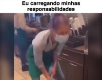 Eu carregando minhas responsab.... Imagina o peso delas? kkkkkk.