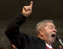 A galera toma partido pela pai.... E não pela razão, sem considerar a real importância que esse fato....