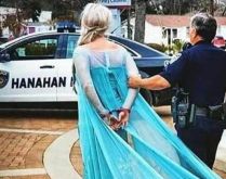 Prendemos a Frozen, o calor j�.... Pronto! Prendemos a Frozen, o calor já está voltando..