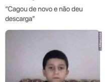Quando você tá na aula onlin.... Cagou de novo e não deu descarga.