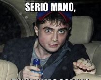 Sério mano, tinha umas cobras.... É parece que a magia de Harry Potter passou pra vida real para o ator da série... dorgas!.