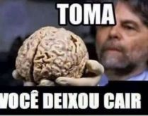 Toma, você deixou cair. Sabe aquele comentário inusitado da pessoa, parece que ela deixou algo cair....