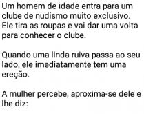Homem de idade no clube de nud.... Um homem de idade entra para um clube de nudismo muito exclusivo. Ele tira as roupas e vai dar uma volta para conhecer o clube....